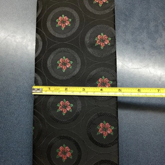 Melbourne Bags Clutch Black With Red Roses No Strap - Picture 4 of 4